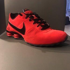 Nike Shox Tennis Shoe - Men’s